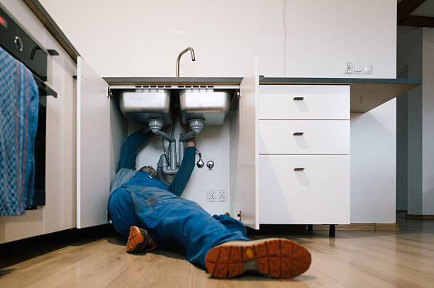 Professional Leak Detection technician working in Iona, ID